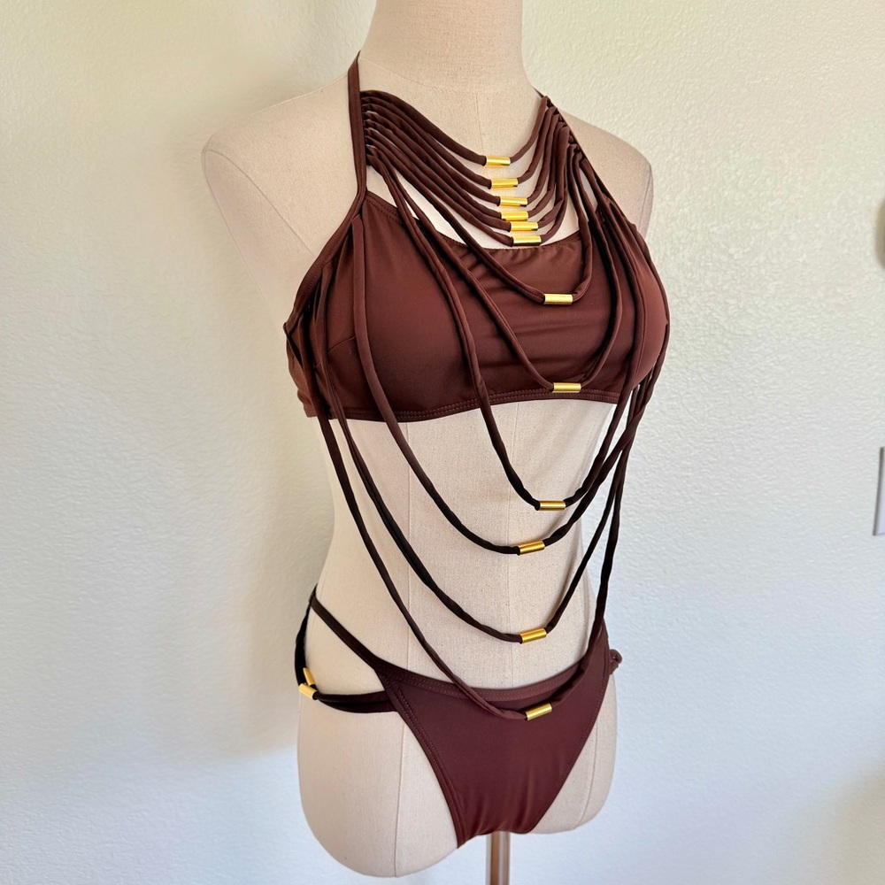 ๐ Brown Strappy Rope Gold Metal Detail Bikini Swimsuit Set - Picture 2 of 9